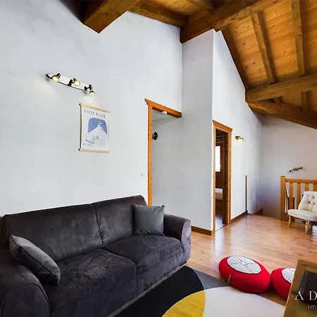 Apartment Triplex De 173m² Avec Balcons, Terrasses, Parking Et Wifi Aux Eucherts